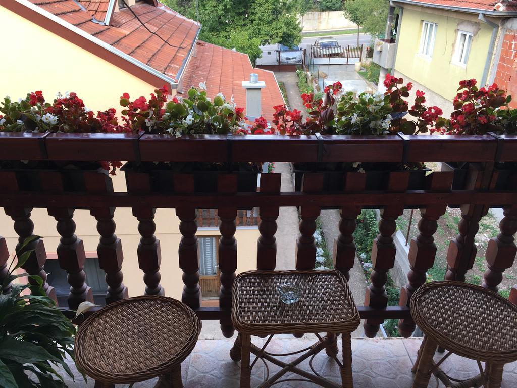 Pansion Velickovic Apartment Niska Banja Exterior foto